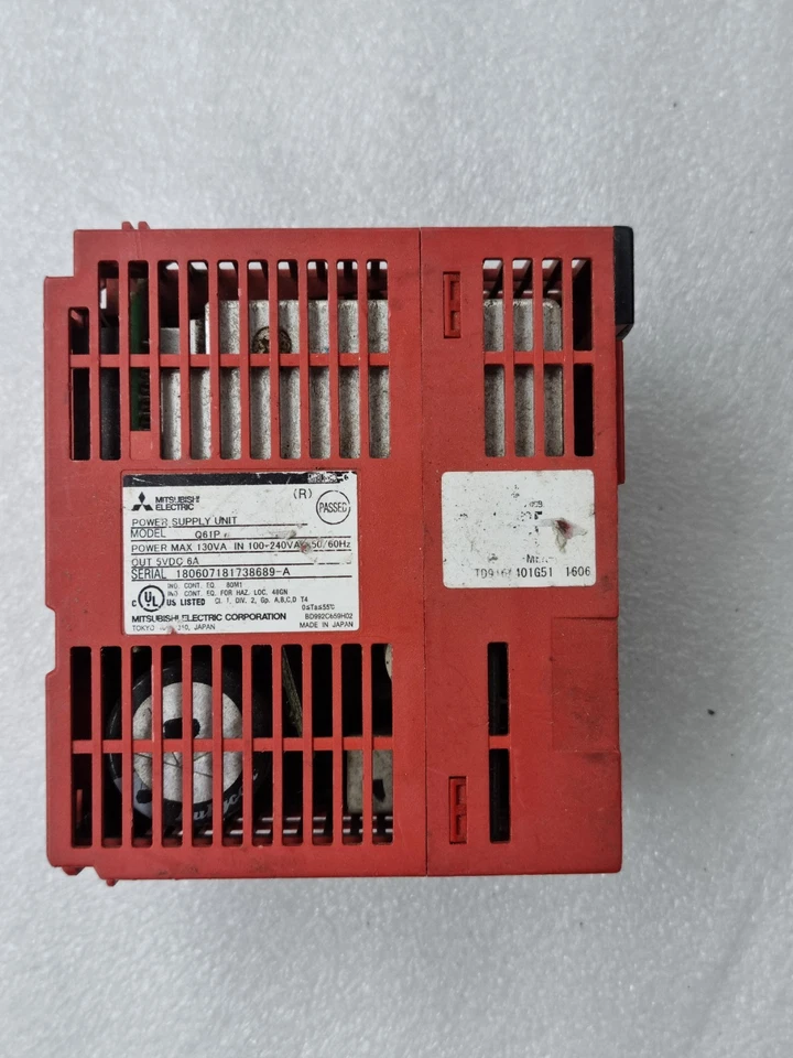 LOT OF 2 MITSUBISHI POWER SUPPLY UNIT Q64P & Q61P 100-240VAC/200-240VAC